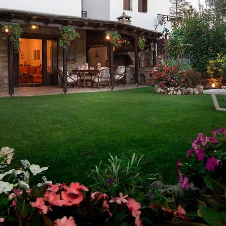 Villa Begonia By The Sea Коропи Экстерьер фото