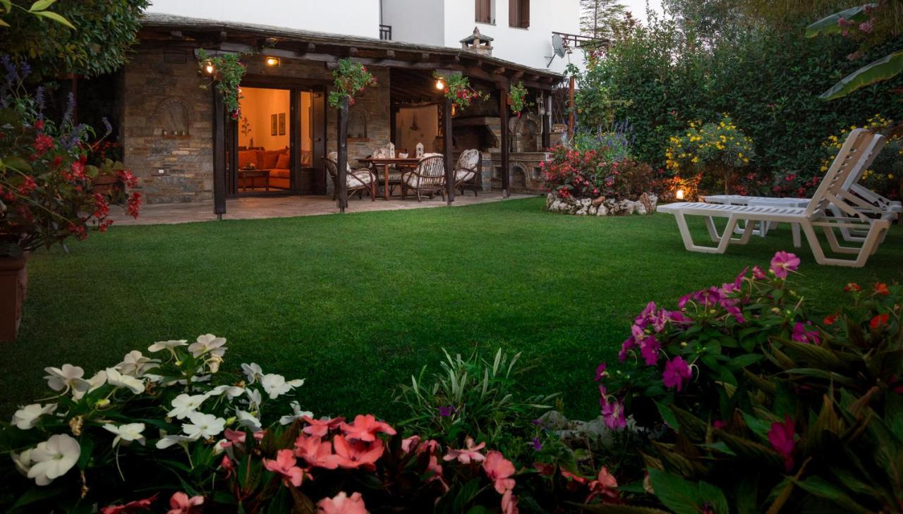 Villa Begonia By The Sea Коропи Экстерьер фото